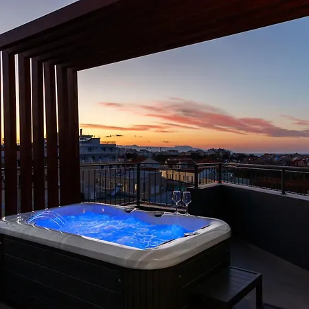 Appartamento Anele Luxury - Roof Jacuzzi La Canea
